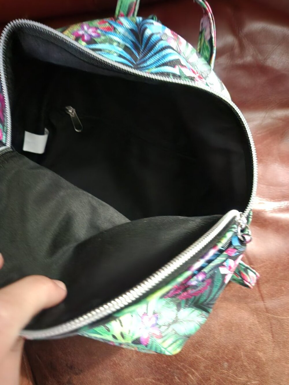 Mini backpack - Picture 3 of 3